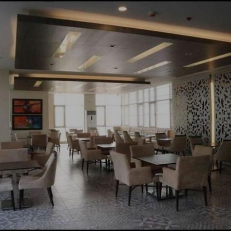My Happy Place West Avenue Suites Quezon City Buitenkant foto
