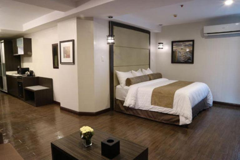 My Happy Place West Avenue Suites Quezon City Buitenkant foto