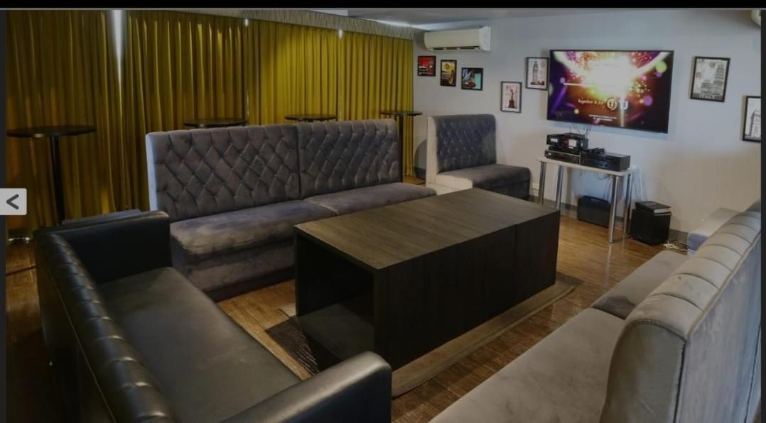 My Happy Place West Avenue Suites Quezon City Buitenkant foto