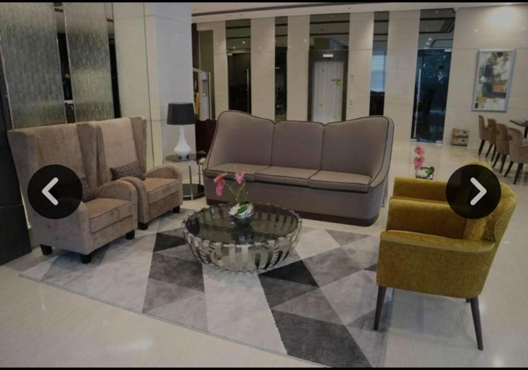 My Happy Place West Avenue Suites Quezon City Buitenkant foto